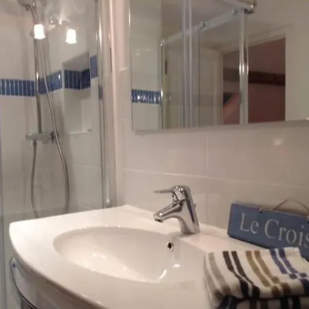 Maison De Famille Elegante - Cheminee , Jardin Clos- Ideal بيت للعطل