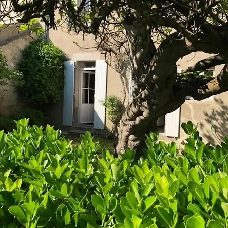 Maison De Famille Elegante - Cheminee , Jardin Clos- Ideal بيت للعطل