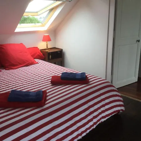 Maison De Famille Elegante - Cheminee , Jardin Clos- Ideal بيت للعطل *